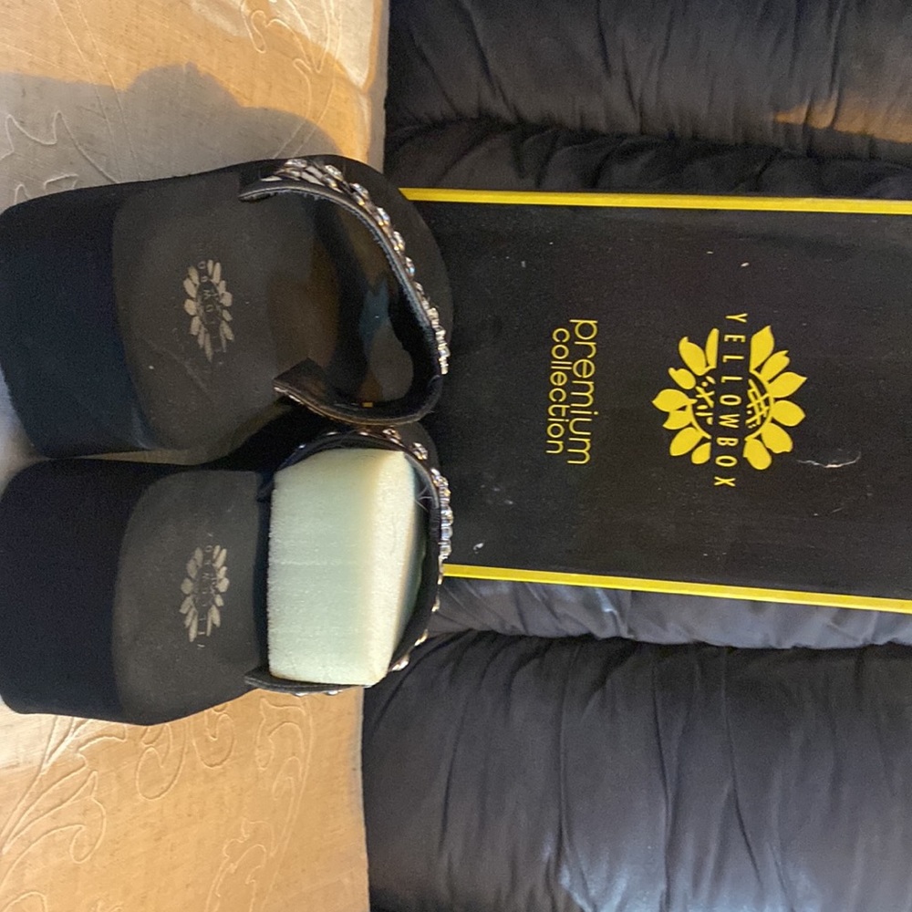 Yellow Box Premium Collection- 9M - Picture 4 of 4